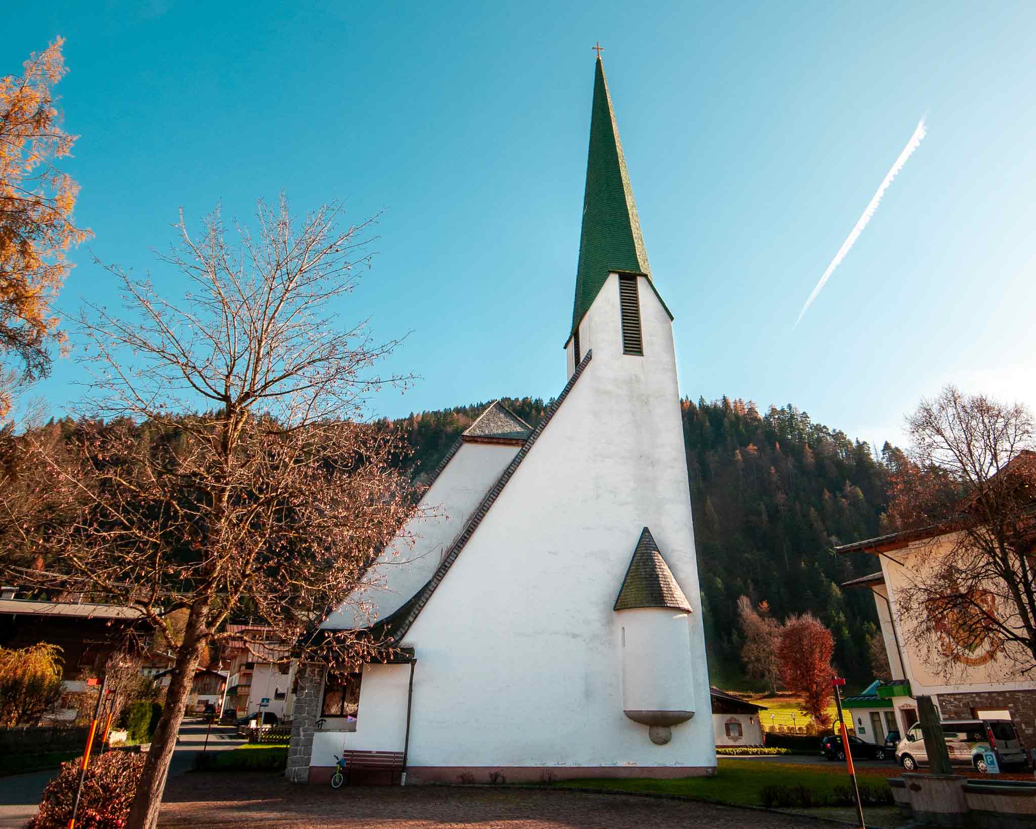 Clemens-Holzmeister-Kirche